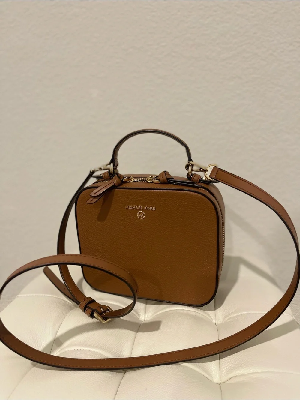 Michael Kors Tan Pebbled Leather Top-Handle Crossbody, 2 way MK bag , preloved:)